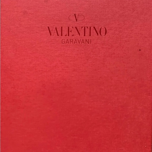 Valentino Garavani Rockstud Leopard Print Pumps - Picture 6 of 8